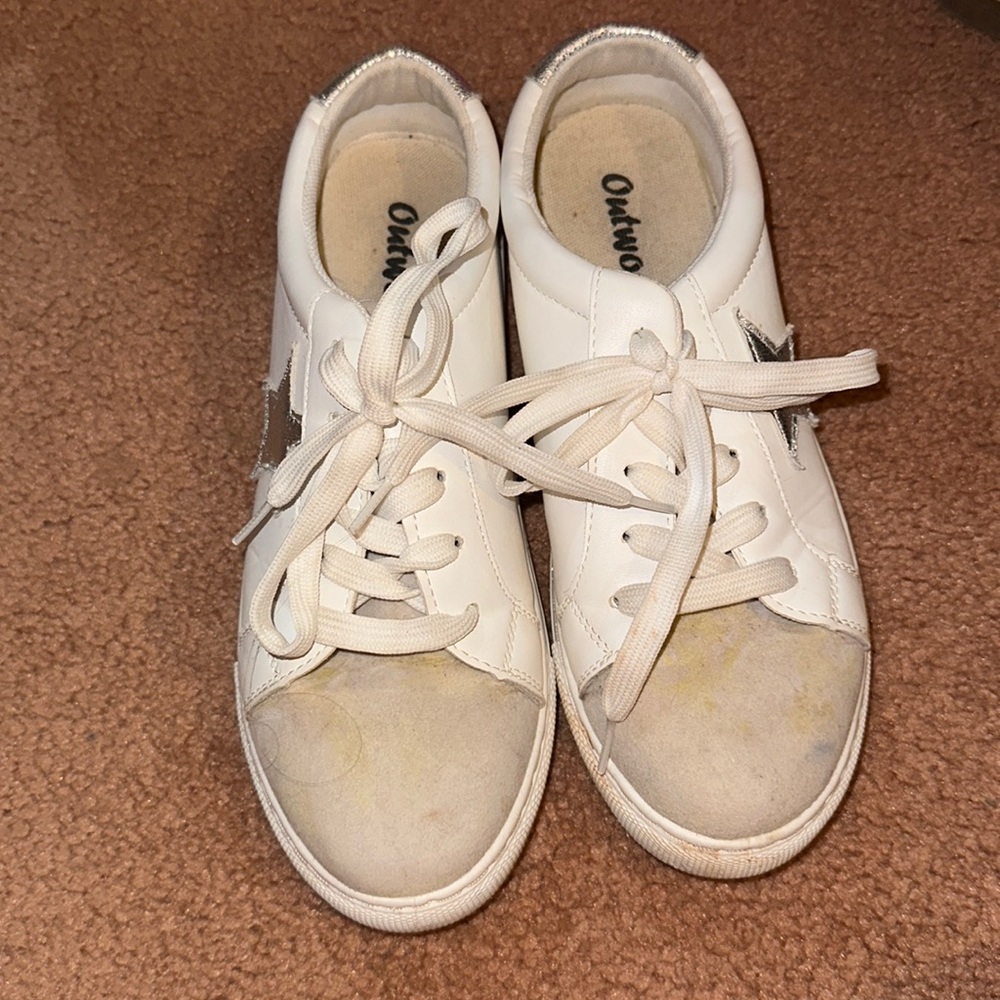 WHITE STAR SHOES